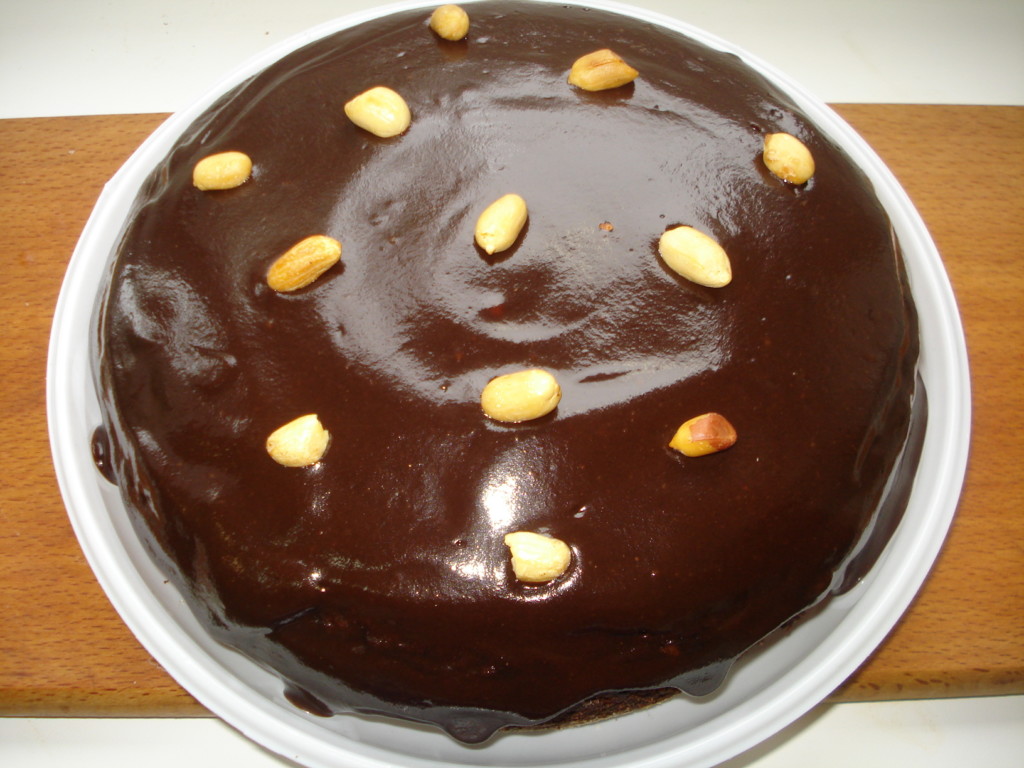 Шоколадный торт на кипятке