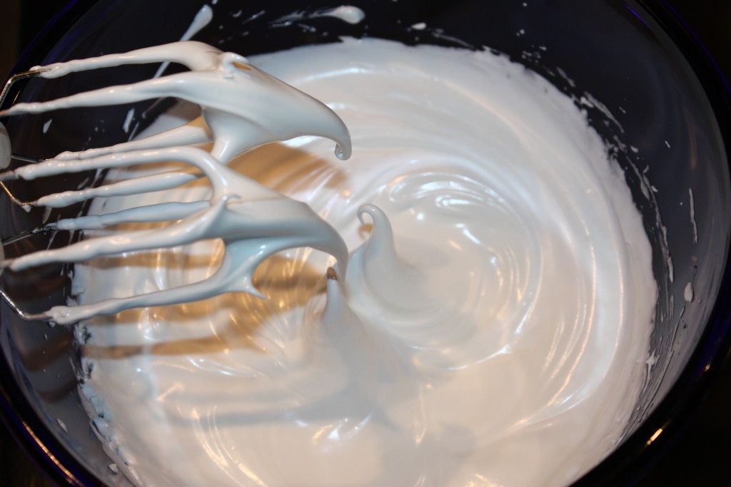 Butter-protein cream for cake