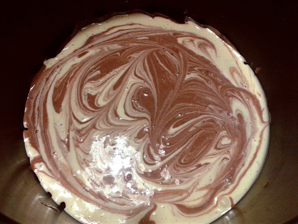 Two-color biscuit &quot;Marble&quot; in a slow cooker