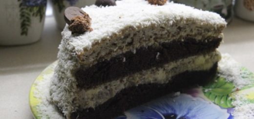 Chocolate hazelnut cake with banana cream