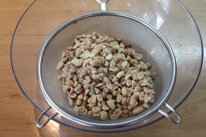Домашняя мягкая карамель с арахисом - вкусная карамельно-ореховая прослойка для тортов