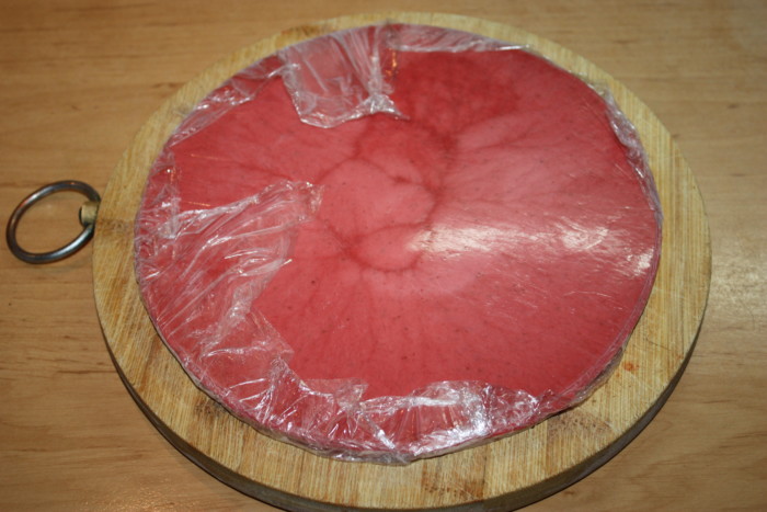 Ягідне компоті з полуниці - желейний прошарок для торта