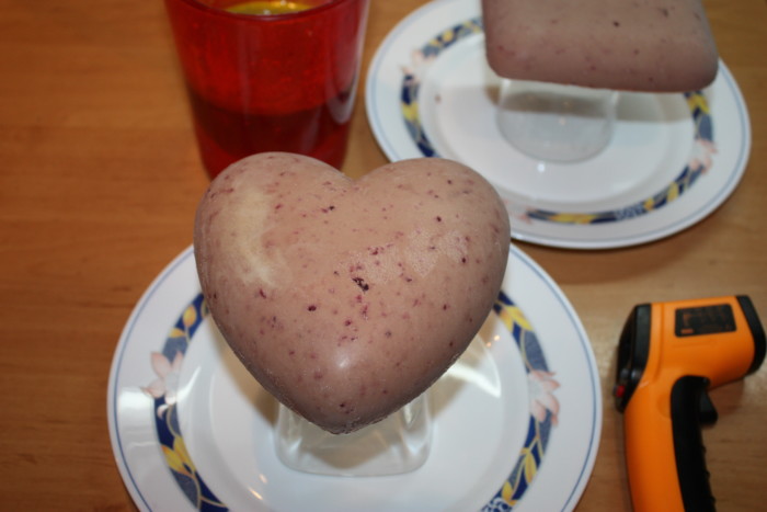 Мусовий торт-серце - торт на день закоханих