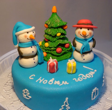 How to bake a cake in the form of a snowman for the New Year